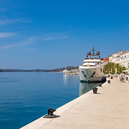 By Interhome * Mali Lošinj