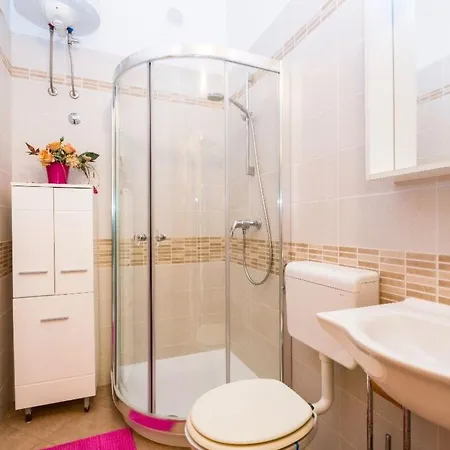 By Interhome